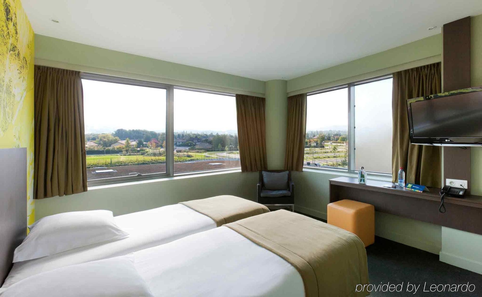 Ibis Styles Saint Julien En Genevois Vitam Neydens Pokoj fotografie